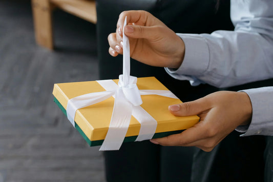 10 Corporate Event Giveaway Ideas That People Actually Keep